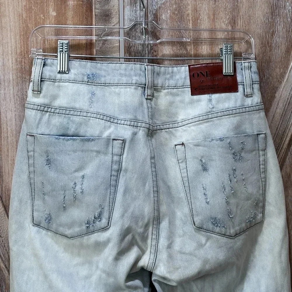One x One Teaspoon High Waist Awesome Baggies Light Wash Destroyed Jeans
